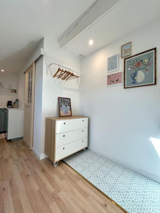 Studio Jade : Charmant Logement Place Clemenceau Pau Exterior foto