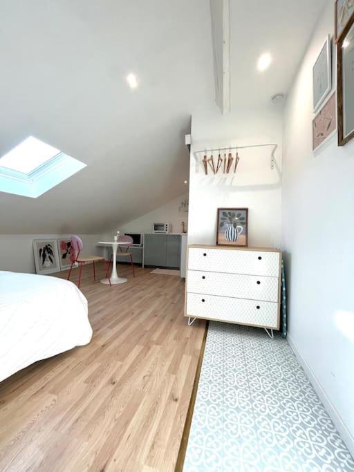 Studio Jade : Charmant Logement Place Clemenceau Pau Exterior foto
