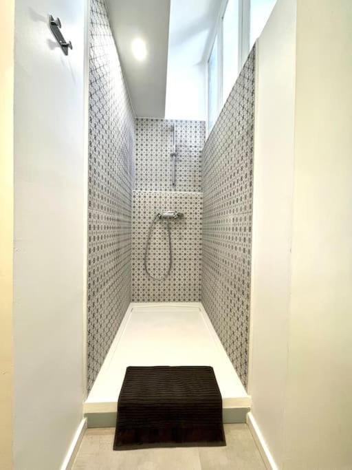 Studio Jade : Charmant Logement Place Clemenceau Pau Exterior foto